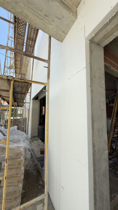 Profissional de Capoto, Rede, Massa Acrílica e Pintura – Orçamento Grátis