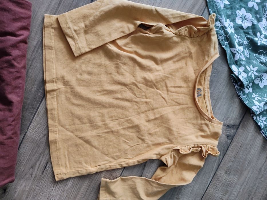 3 bluzki z C&A na 104