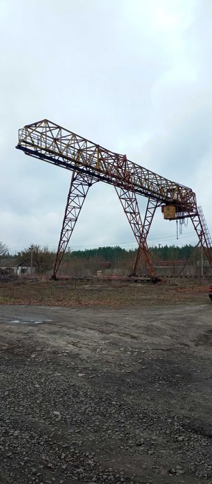 Козловий кран вантажопідйомність 10т