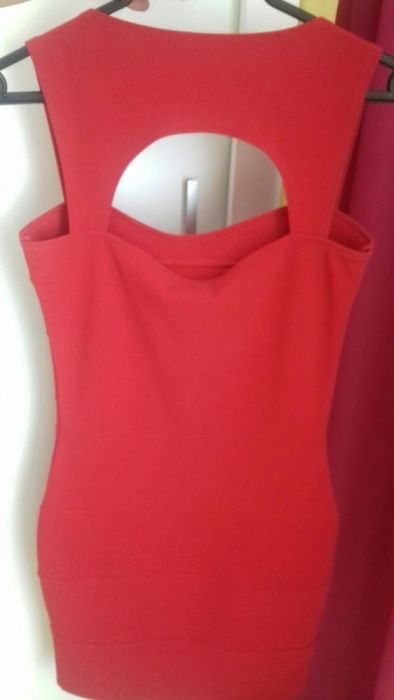 Czerwona mini sukienka bandażowa S