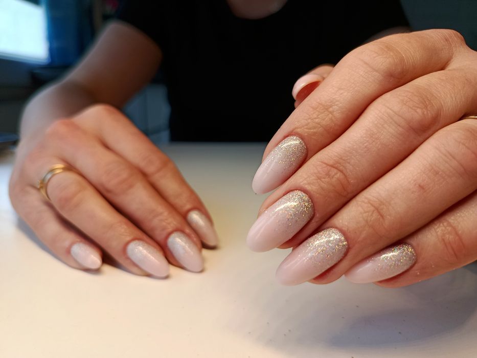 Paznokcie z dojazdem - Hybryda/Przedłużenie/Henna