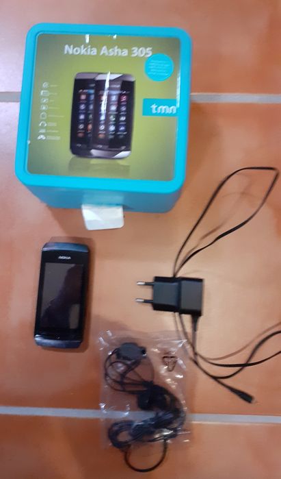 Telemóvel Nokia asha 305