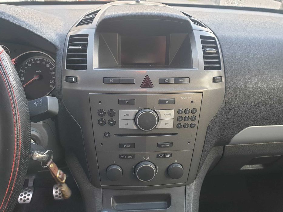 Opel Zafira B 1.9CDTI 150cv Versão Cosmos
