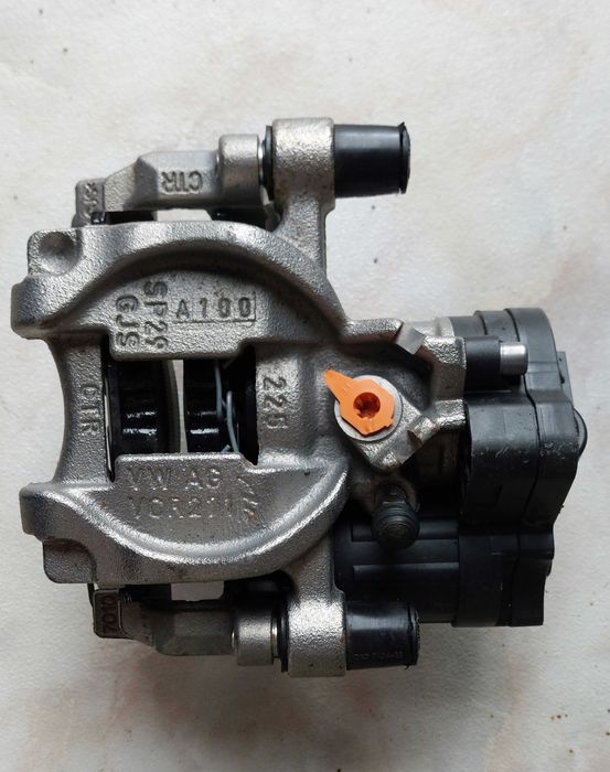 Par Pinças Travão Traseiras Elétricas ORIGINAIS VW - NOVAS (C/ Pastilhas)