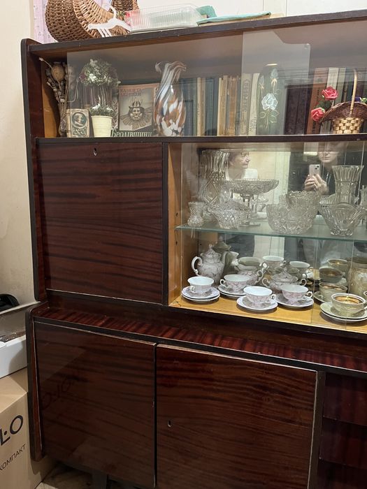 Креденс, сервант