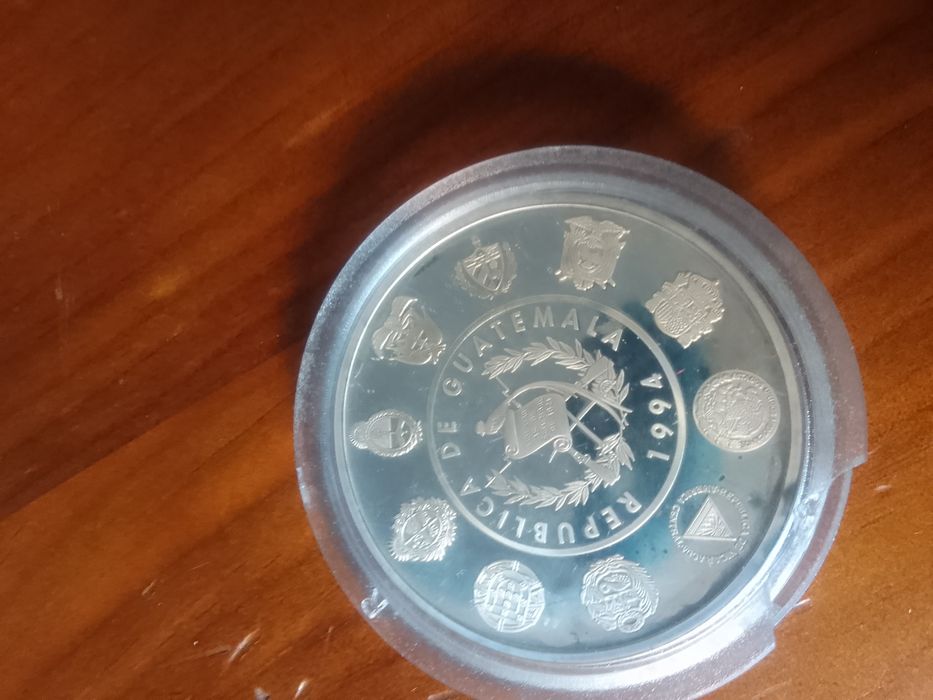 Moeda de prata Espanha de 2000 pessoas em muito bom estado bom preco..