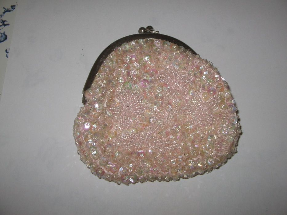 Porta moedas de lantejolas