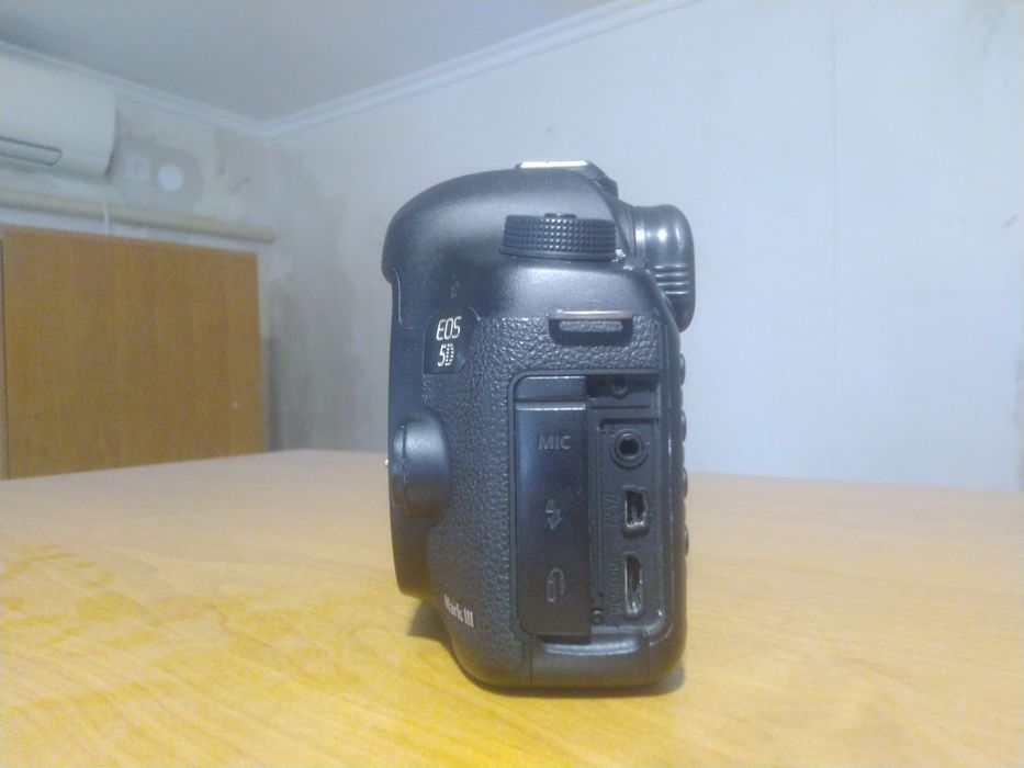 Фотоаппарат Canon 5d mark III