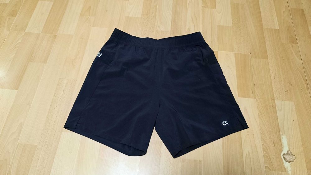Krótkie spodnie CALVIN KLEIN r.S nowe stan idealny