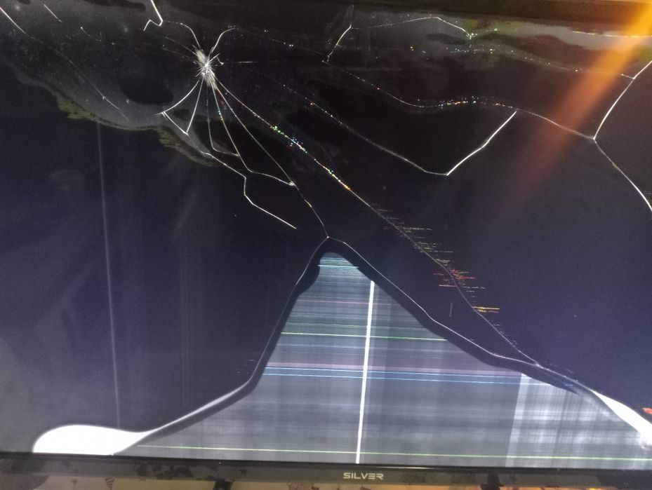TV silver para peças