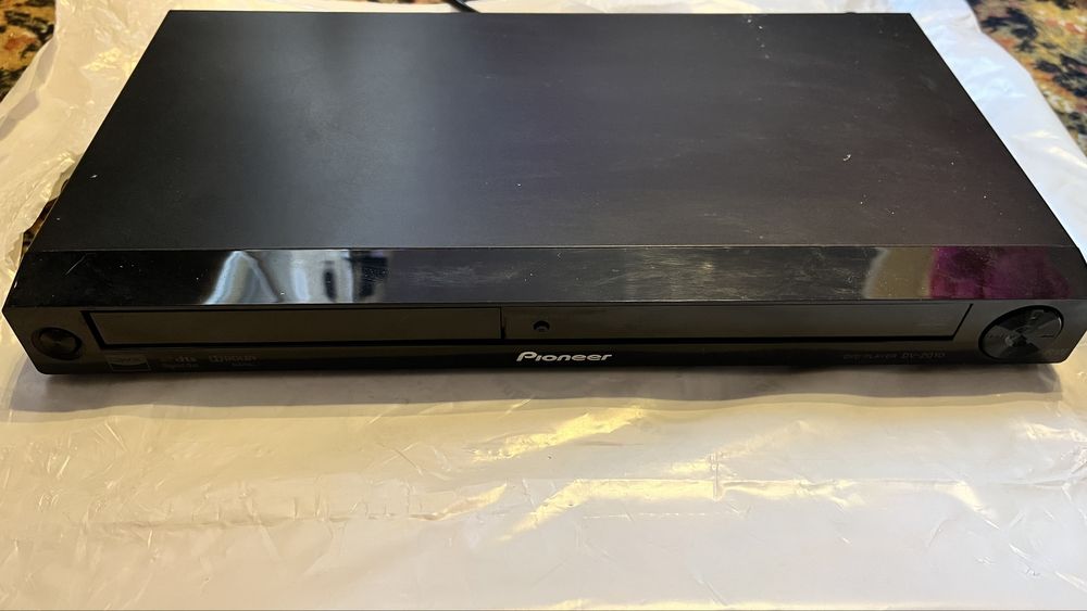 DVD плеер Pioneer DV-2010 и Samsung DVD-E360K