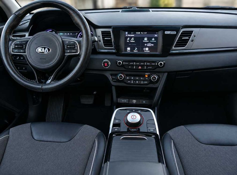 Kia Niro EV 2019, 64 кВт·год: батарея 100%, до 450 км, один власник в Україні