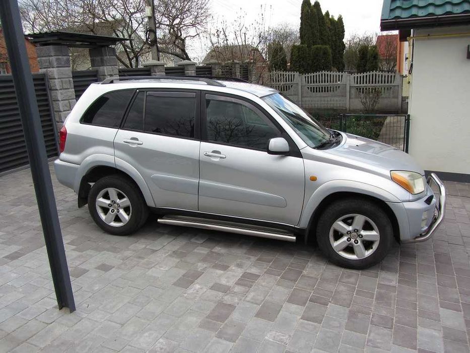 Toyota RAV4 2002 II покоління 2.0i MT (150 к.с.) 4WD