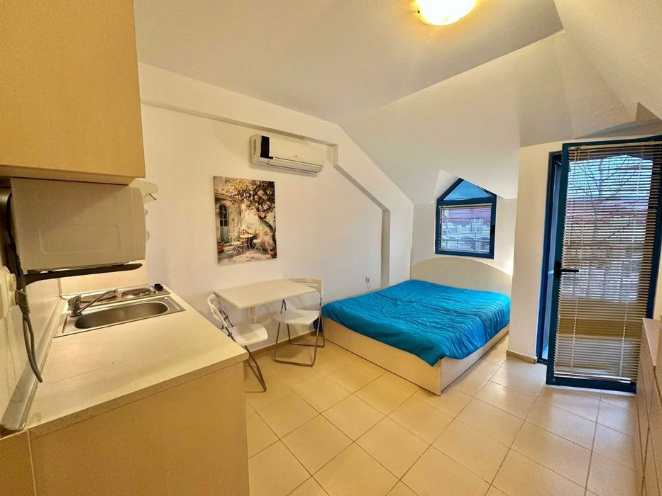 Красивое студио в центре Солнечного Берега