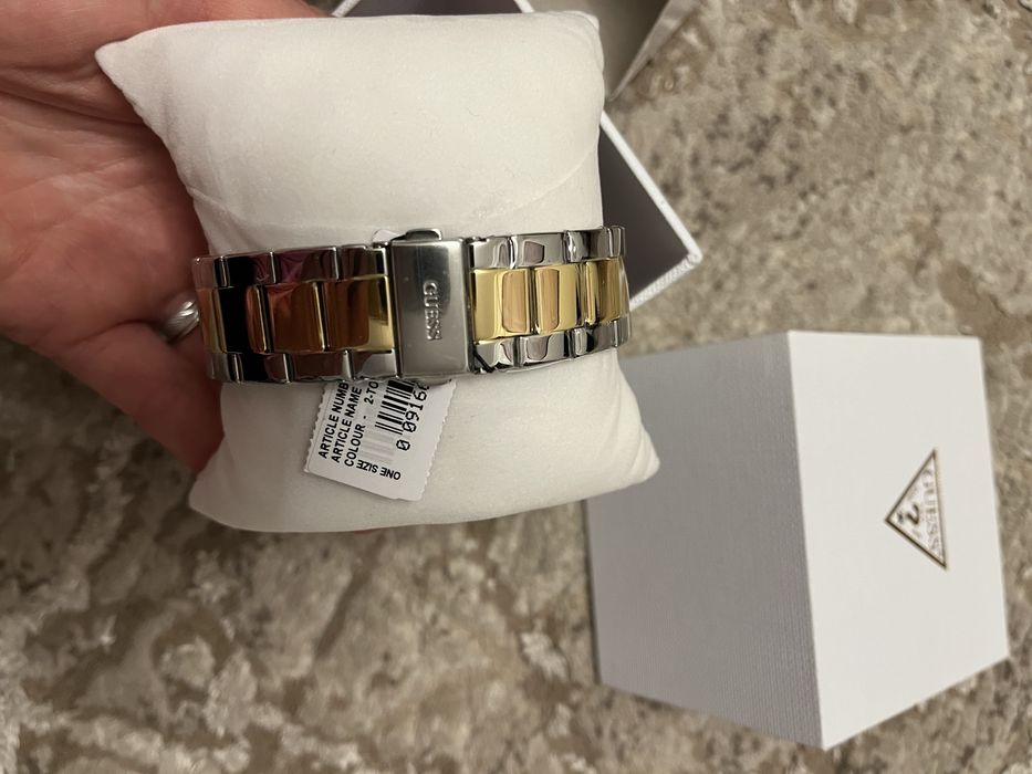 Zegarek Guess nowy z metką