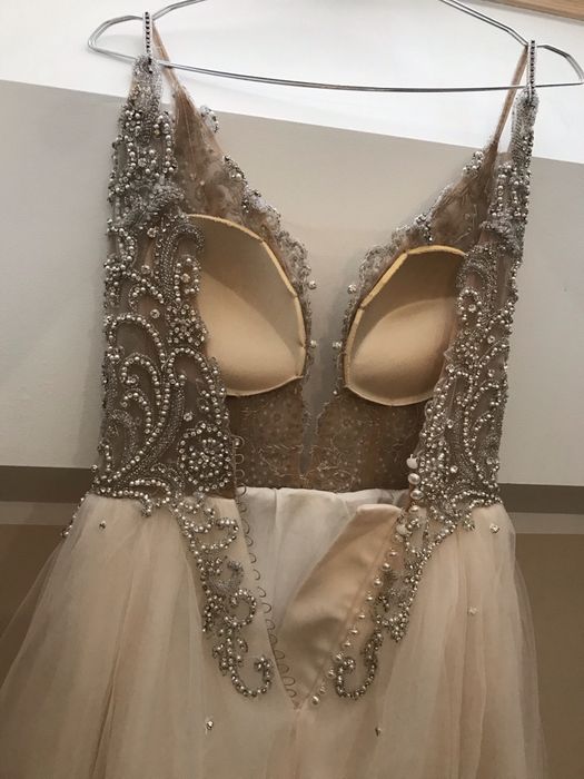 Suknia ślubna, gorset wysadzany kryształkami Svarowskiego