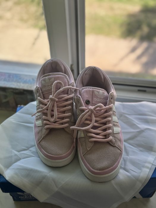 Adidas campus x Bad bunny