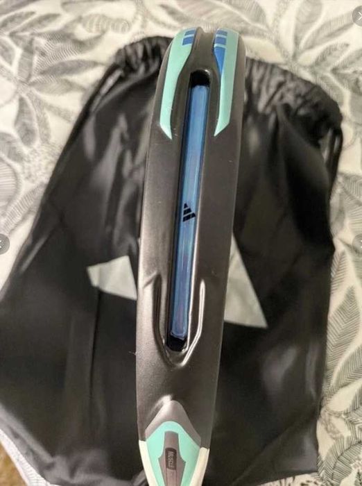 Raquete de Padel Adidas Arrow HIT Light Ari Sánchez 2026 – praticamente nova