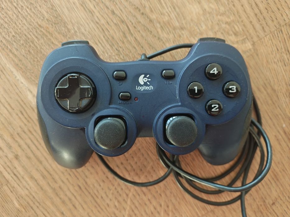 Pad Logitech Dual Action