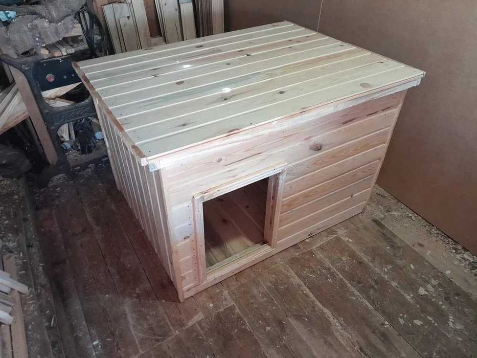 Собача буда розпродаж залишків зі складу