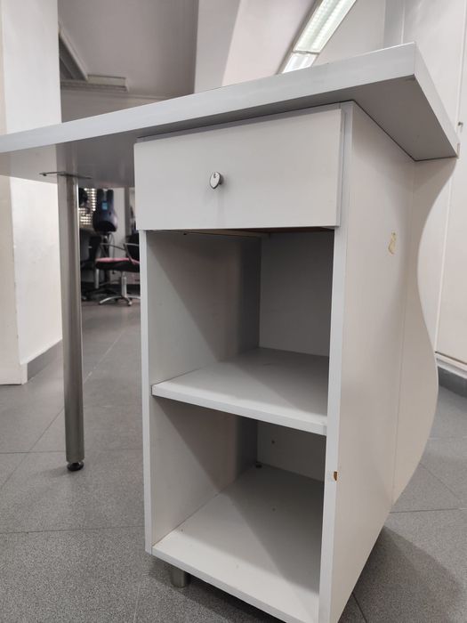 Balcão de Receção / Atendimento Compacto