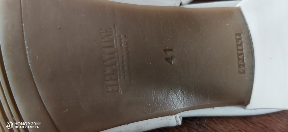 Жіночи Босоніжки