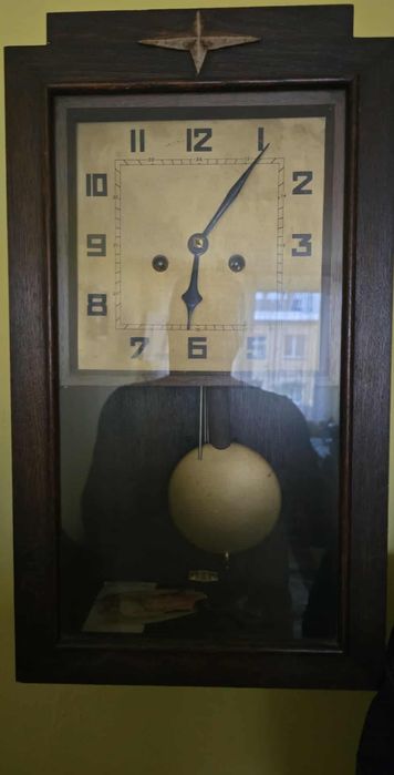 Zegar scienny tarczowy