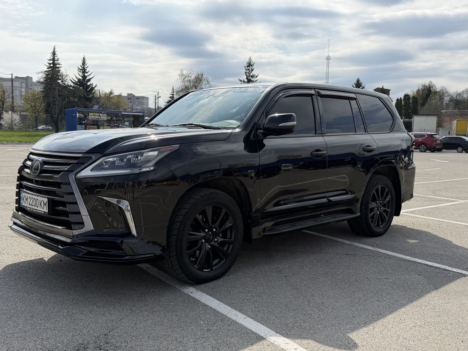 Lexus lx 450 2019 рік