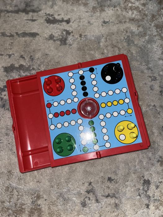 Продаю настільні ігри