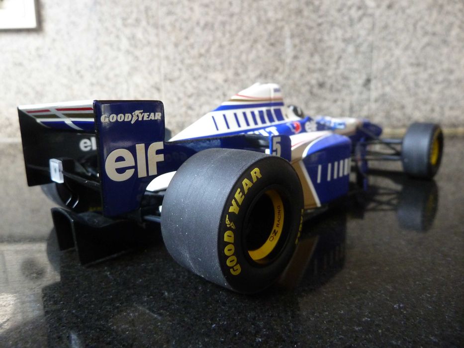 1:18 Minichamps, Williams Renault FW18, D. Hill, AutoArt