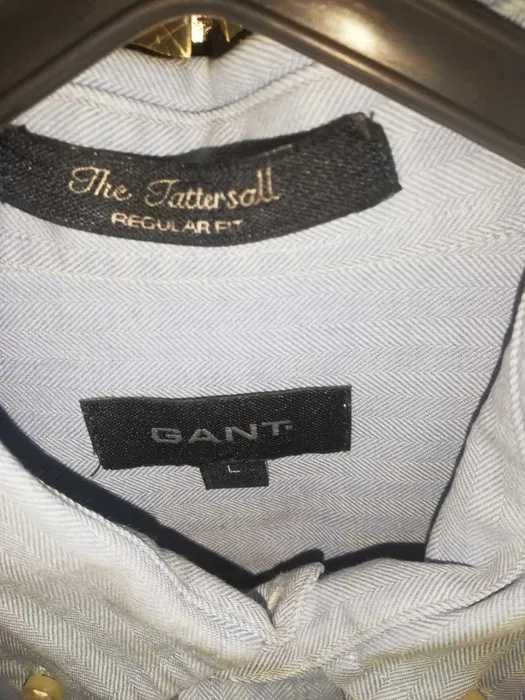 Camisa Gant (azul claro)
Original
Tamanho L