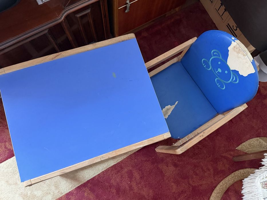 Столик і стілець для дитинки