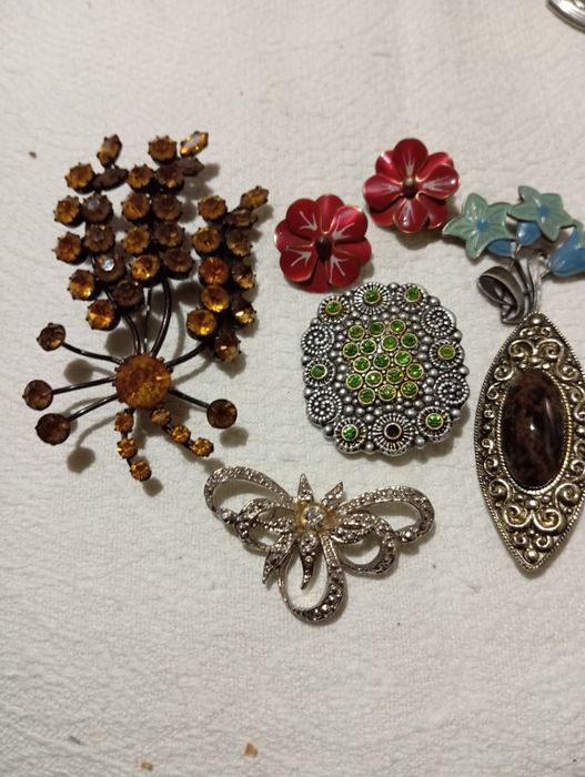 Брошки времён СССР в отличном состоянии