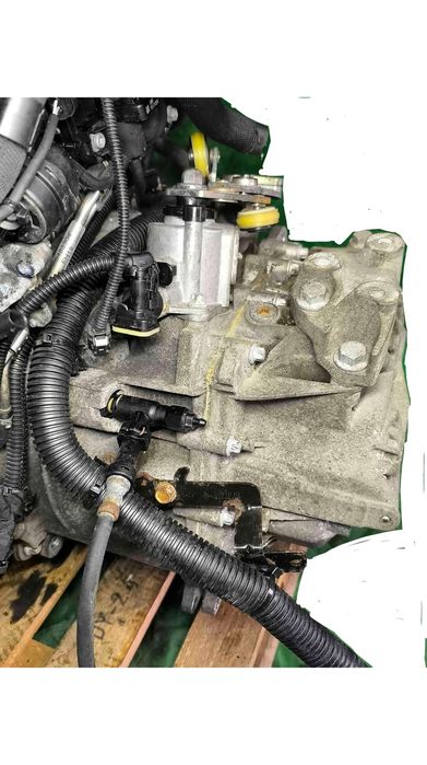 Caixa Velocidades Manual OPEL INSIGNIA A 1.6 CDTi (68) (100 kW / 136 cv) [07.2015 - 03.2017] 55575539 (OEM) | 55570068 (OEM) | 339493112 (OEM) | M320M