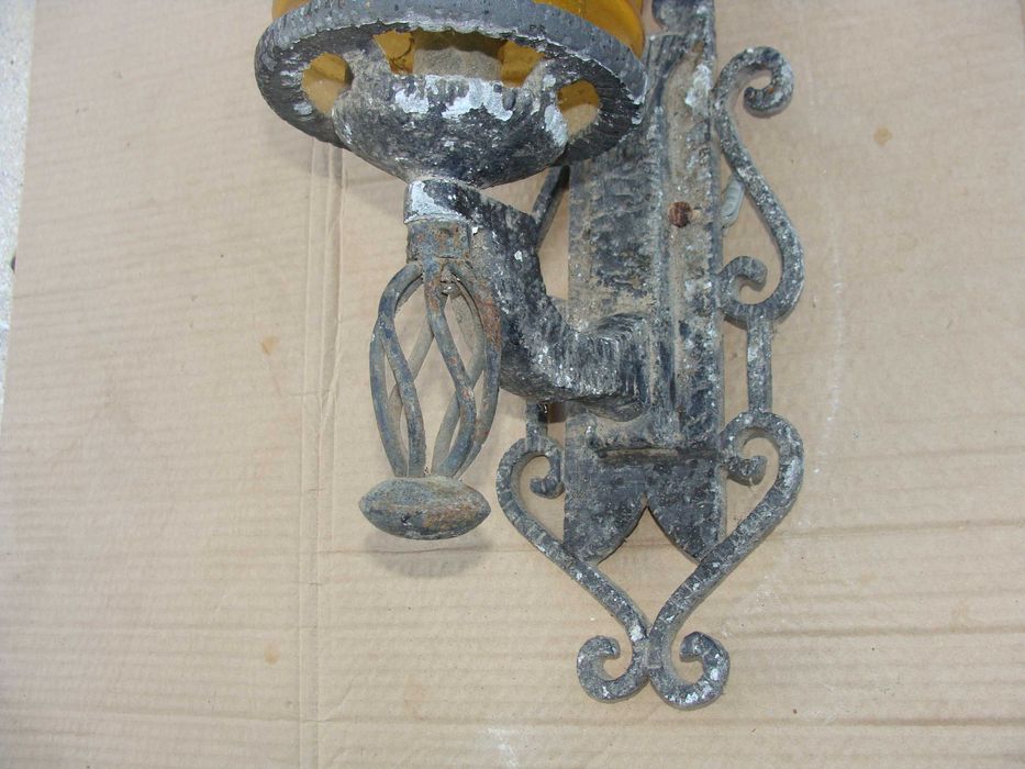 Candeeiro Grande de Parede com Vidro Laranja