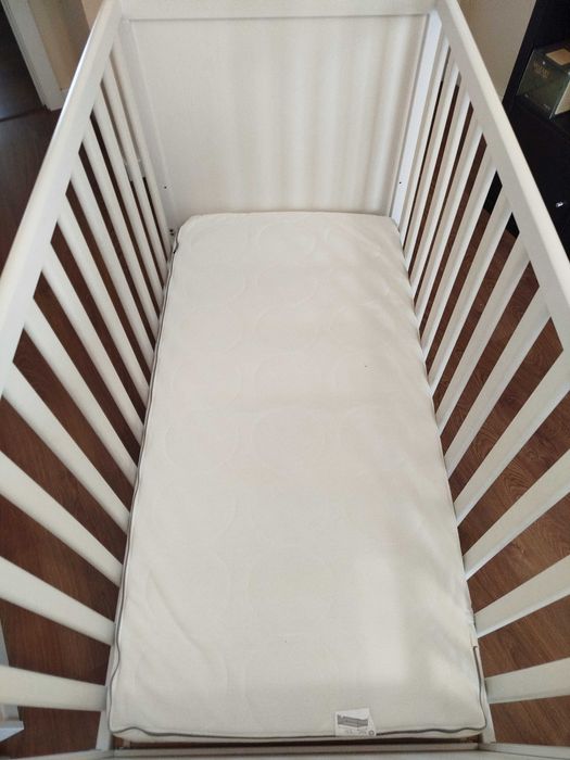 Berço / cama de grades + colchão SUNDVIK, branco, 60x120 cm