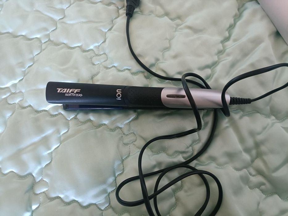 Vende-se prancha cabelo