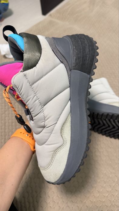 Зимові кросівки adidas continental