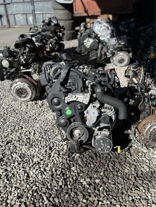 Двигун 1.6 hdi Сітроєн Форд Пежо Вольво Мазда МініКупер DV6