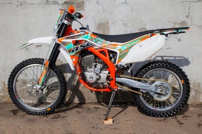 Новий ендуро BSE J4 ENDURO 2026 250cc кросовий мотоцикл мотард тур ендуро доставка по Україні новий