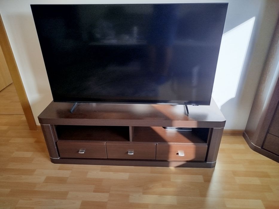 Zestaw 2 witryny i stolik RTV