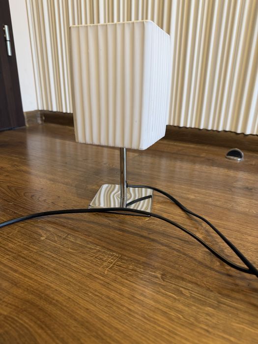 Lampka nocna  z srebną podstawą