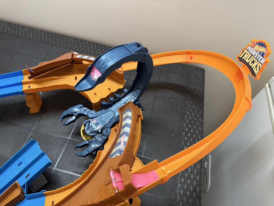 Hot Wheels Monster Truck Scorpion