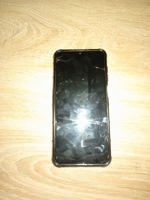 Продам Samsung Galaxy M12 (4/64 ГБ)