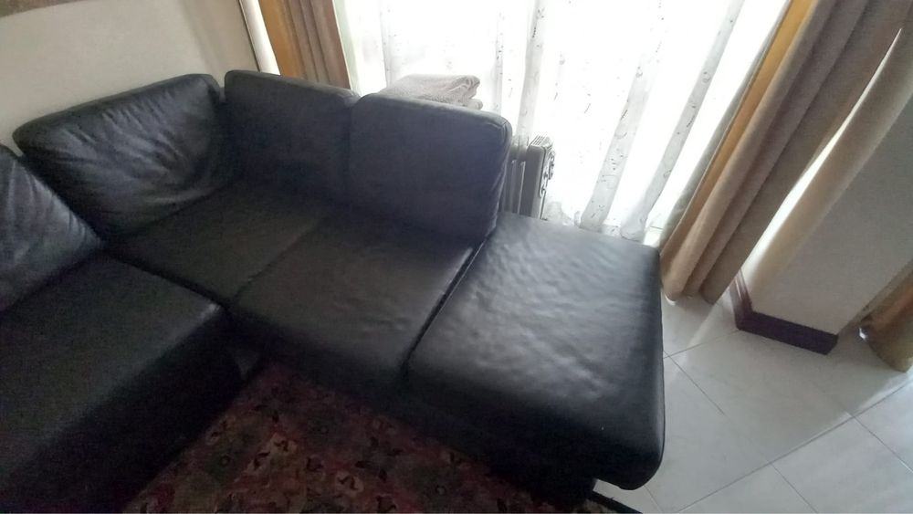 Sofa com chaz long de pele