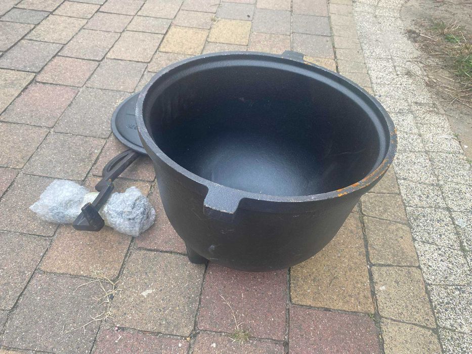Kociołek żeliwny myśliwski 15 litrów