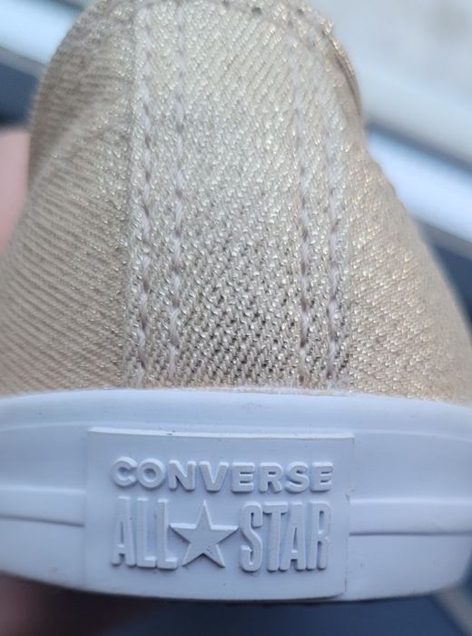 Converse жіночі кеди.