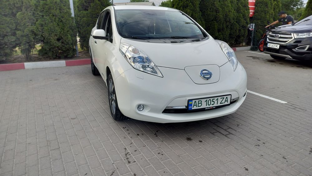 Nissan leaf 2015 bose камеры 360