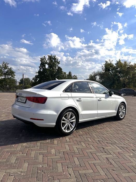 Audi A3 2016 VIN WAUZZZ8V4H1002290 фото оголошення 3 з 8