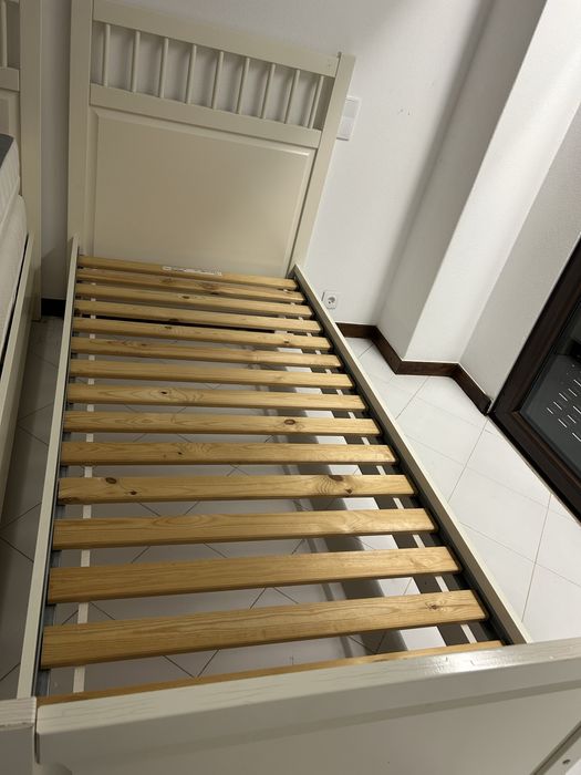 Cama branca solteiro ikea